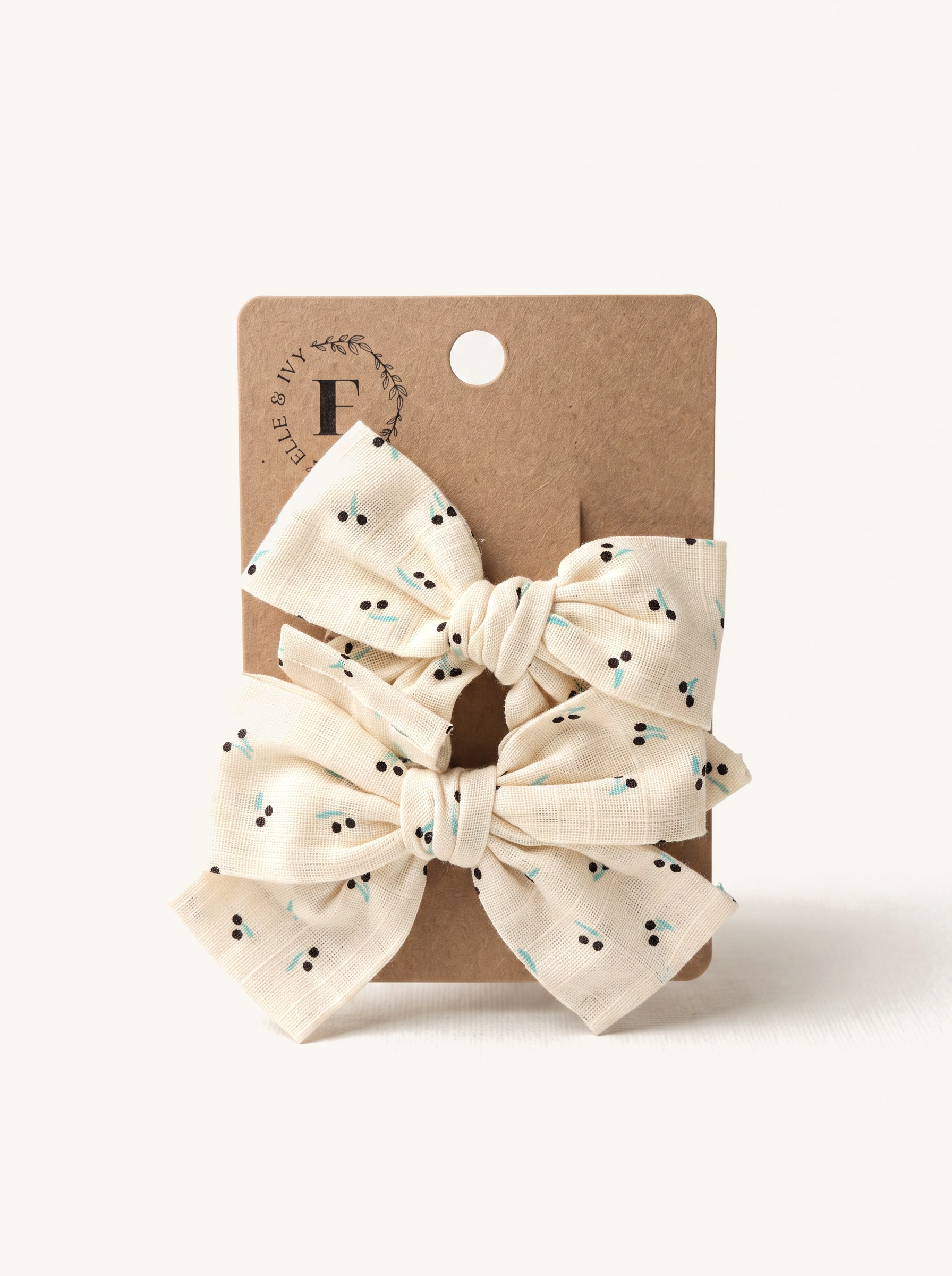 Berry Sprig Bow Set — on the Elle & Ivy packaging card