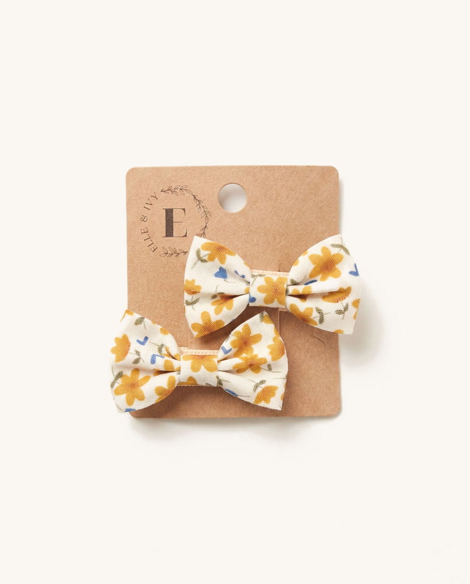 Buttercup Floral Bow Set — on the Elle & Ivy packaging card